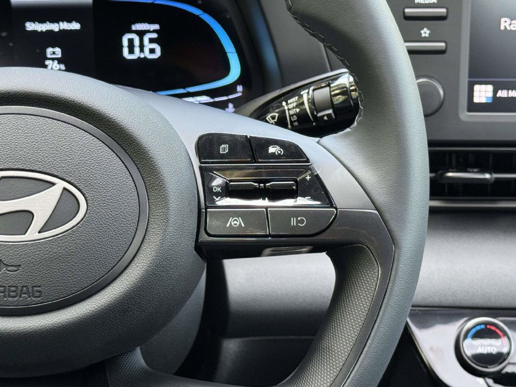 New 2026 Hyundai Elantra SEL Sport FWD image 25