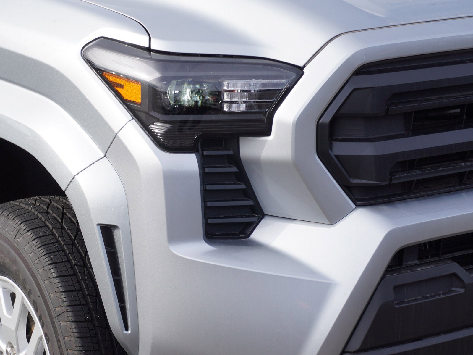 New 2026 Toyota Tacoma SR image 3