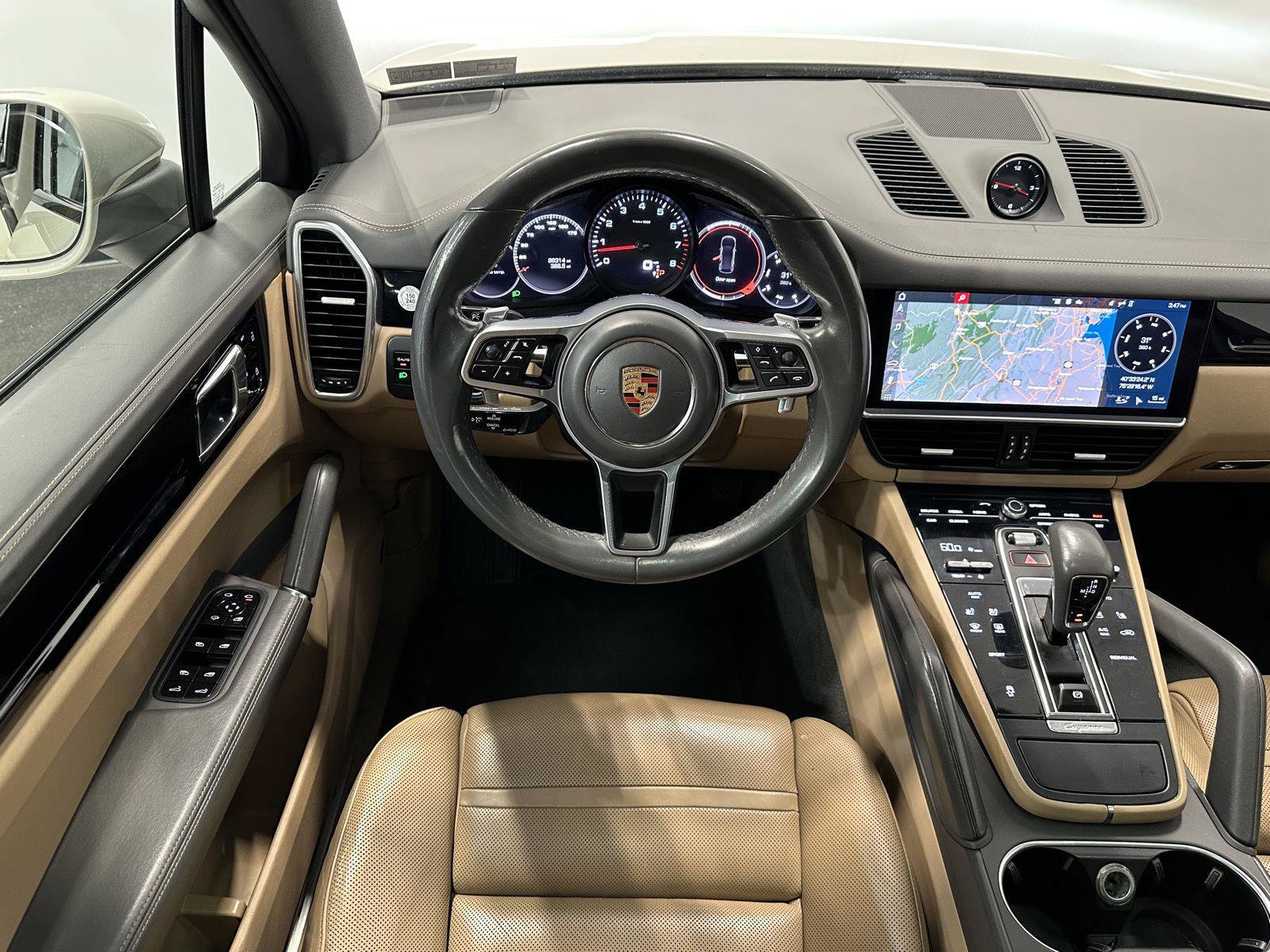 Used 2020 Porsche Cayenne AWD/4WD image 25