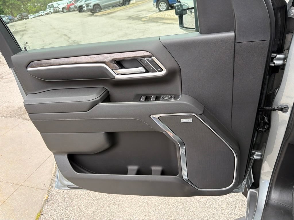 New 2026 Chevrolet Silverado 2500 LTZ w/ Trail Boss Package AWD/4WD image 34