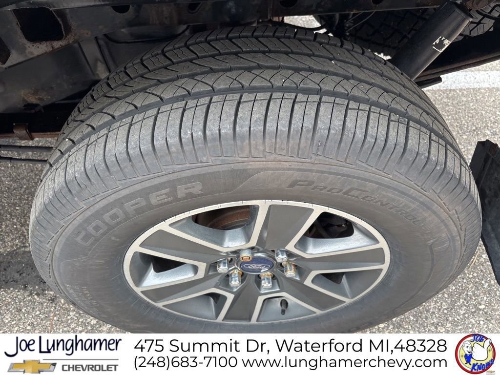 Used 2016 Ford F150 Lariat w/ Equipment Group 502A Luxury image 11