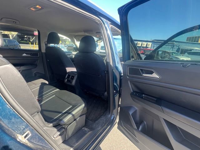 Used 2018 Volkswagen Atlas SE w/ R-Line Package image 13