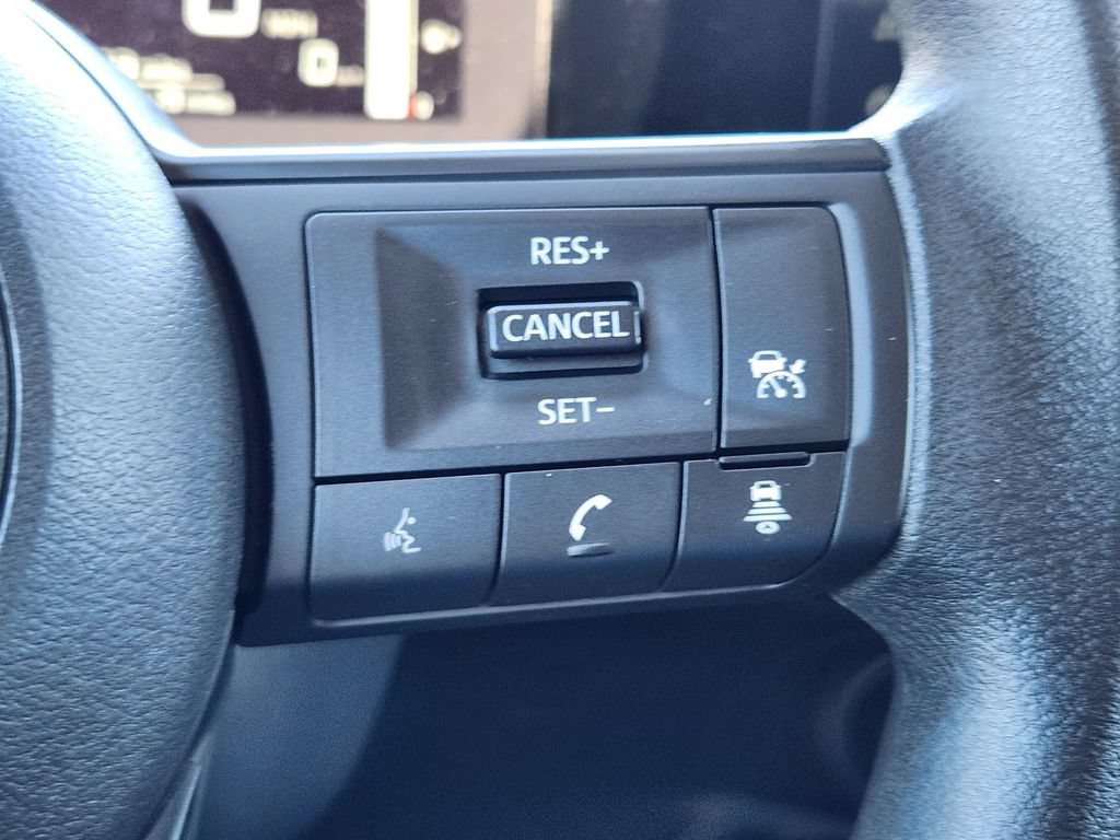 Certified 2025 Nissan Kicks SV AWD/4WD image 22