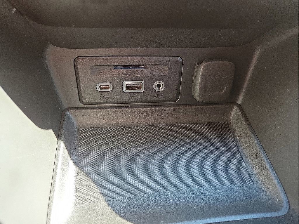 Used 2023 GMC Terrain AT4 image 30