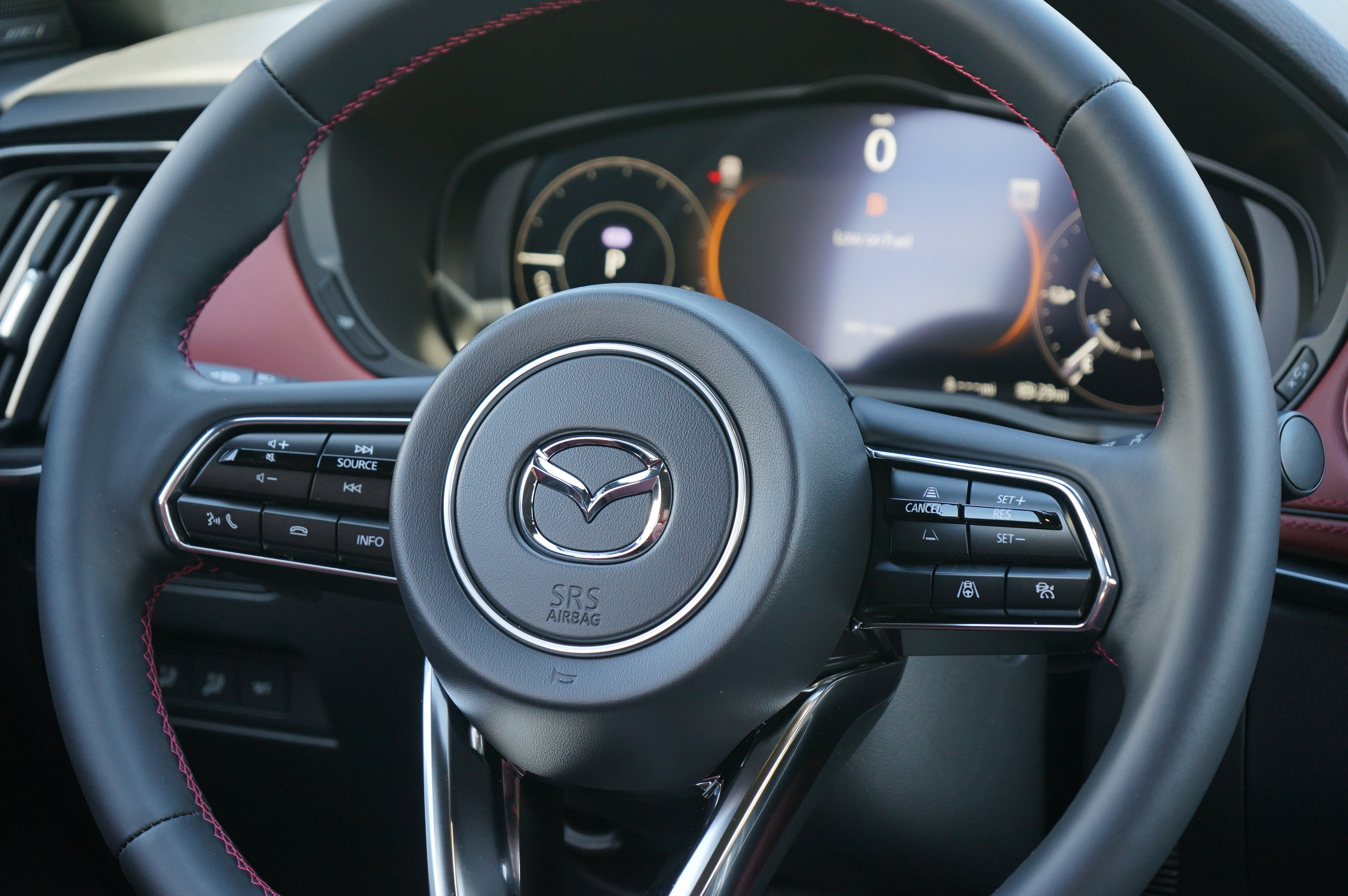New 2025 MAZDA CX-70 Plug-In Hybrid w/ Premium Plus image 26
