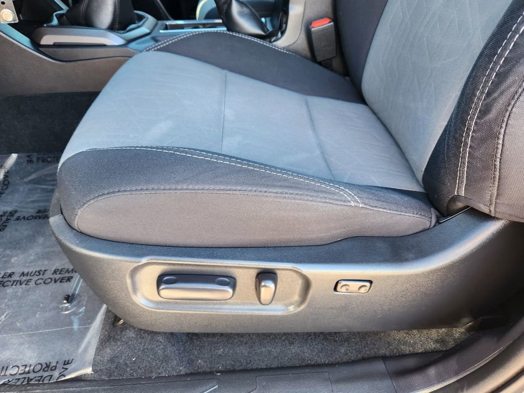 Used 2020 Toyota Tacoma TRD Off-Road w/ Technology Package image 20