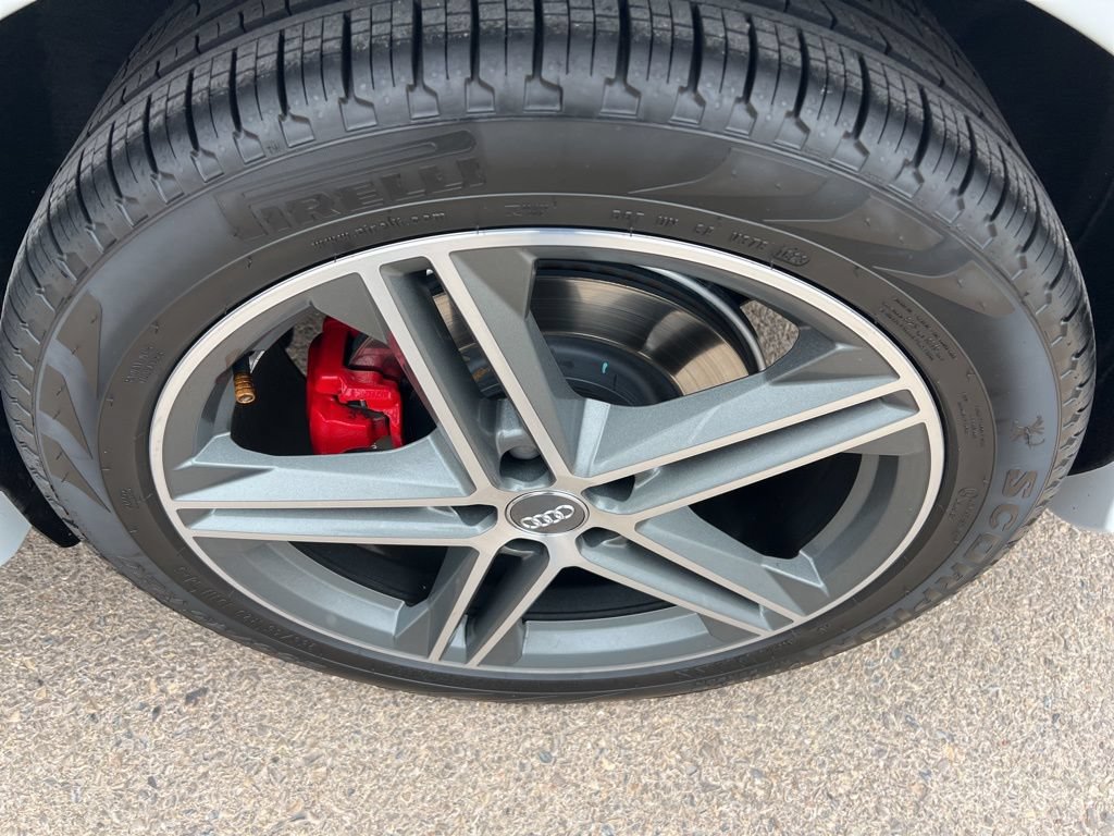 Used 2019 Audi SQ5 Prestige w/ Prestige Package AWD/4WD image 29
