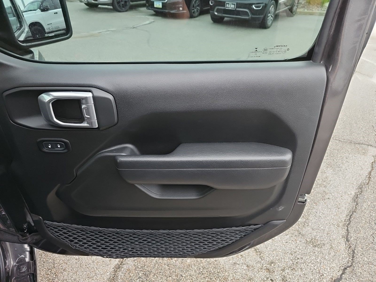 Used 2022 Jeep Wrangler Unlimited Sport AWD/4WD image 15