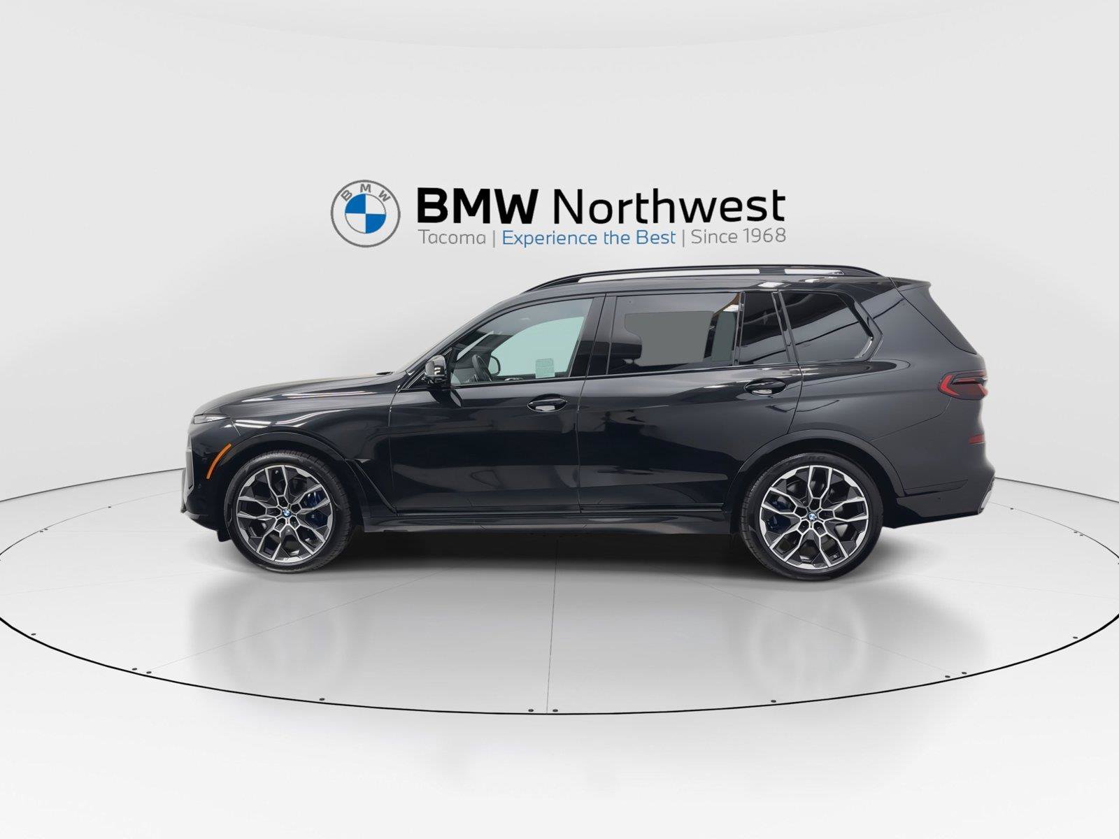 Used 2024 BMW X7 M60i AWD/4WD image 11