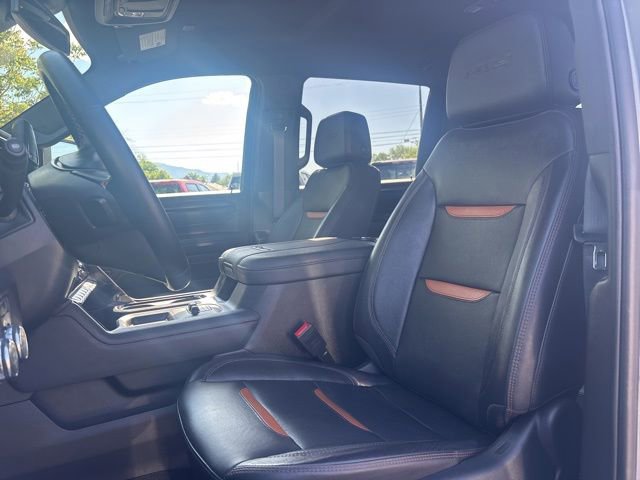 Used 2025 GMC Sierra 2500 AT4 AWD/4WD image 9
