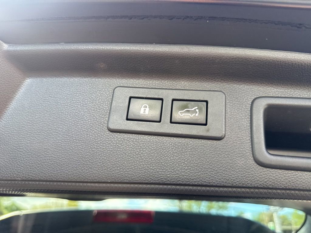 Used 2021 Subaru Forester Touring image 29