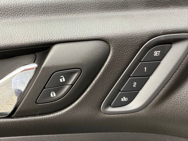 Used 2023 GMC Acadia Denali image 11