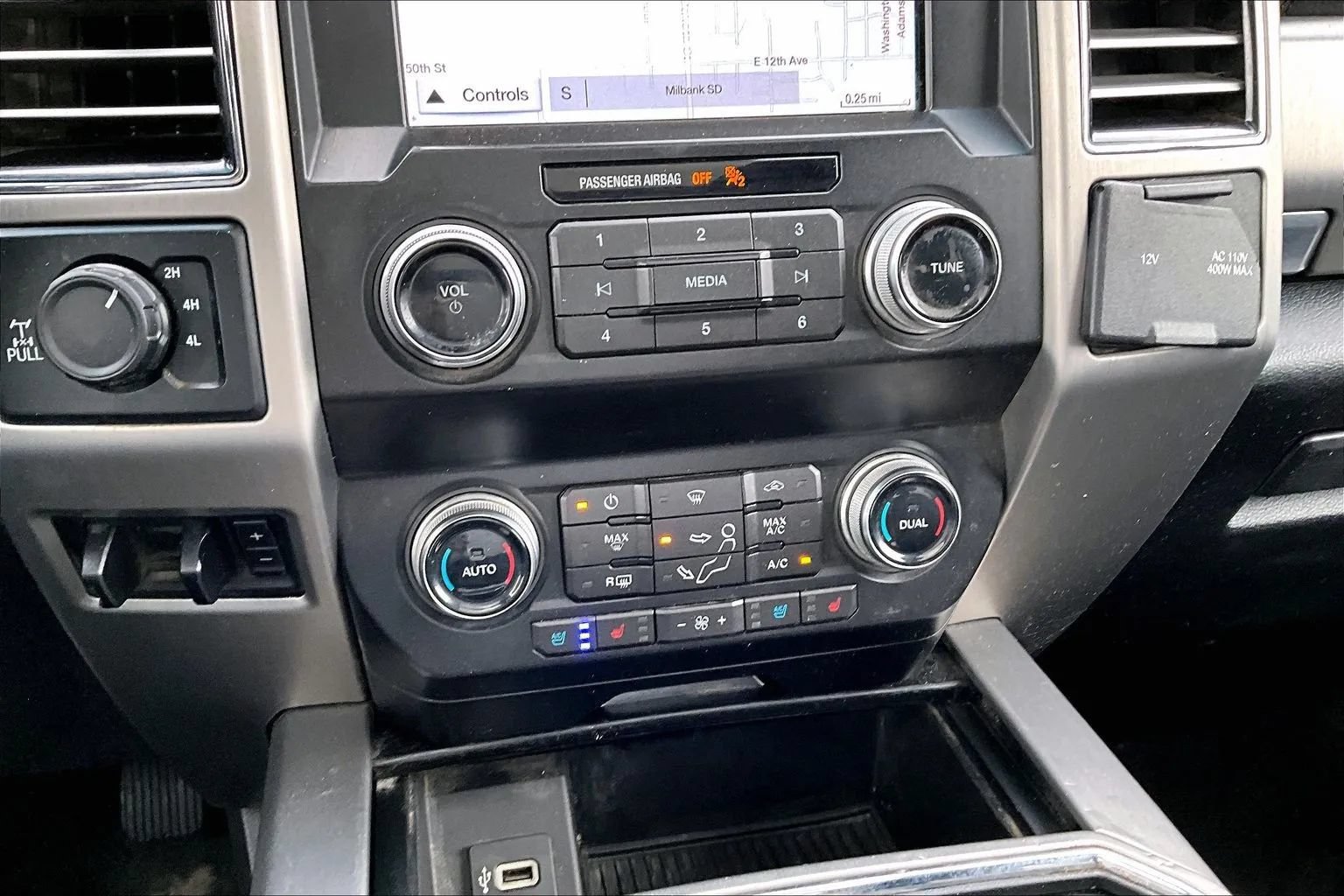 Used 2019 Ford F250 Platinum w/ Platinum Ultimate Package AWD/4WD image 14