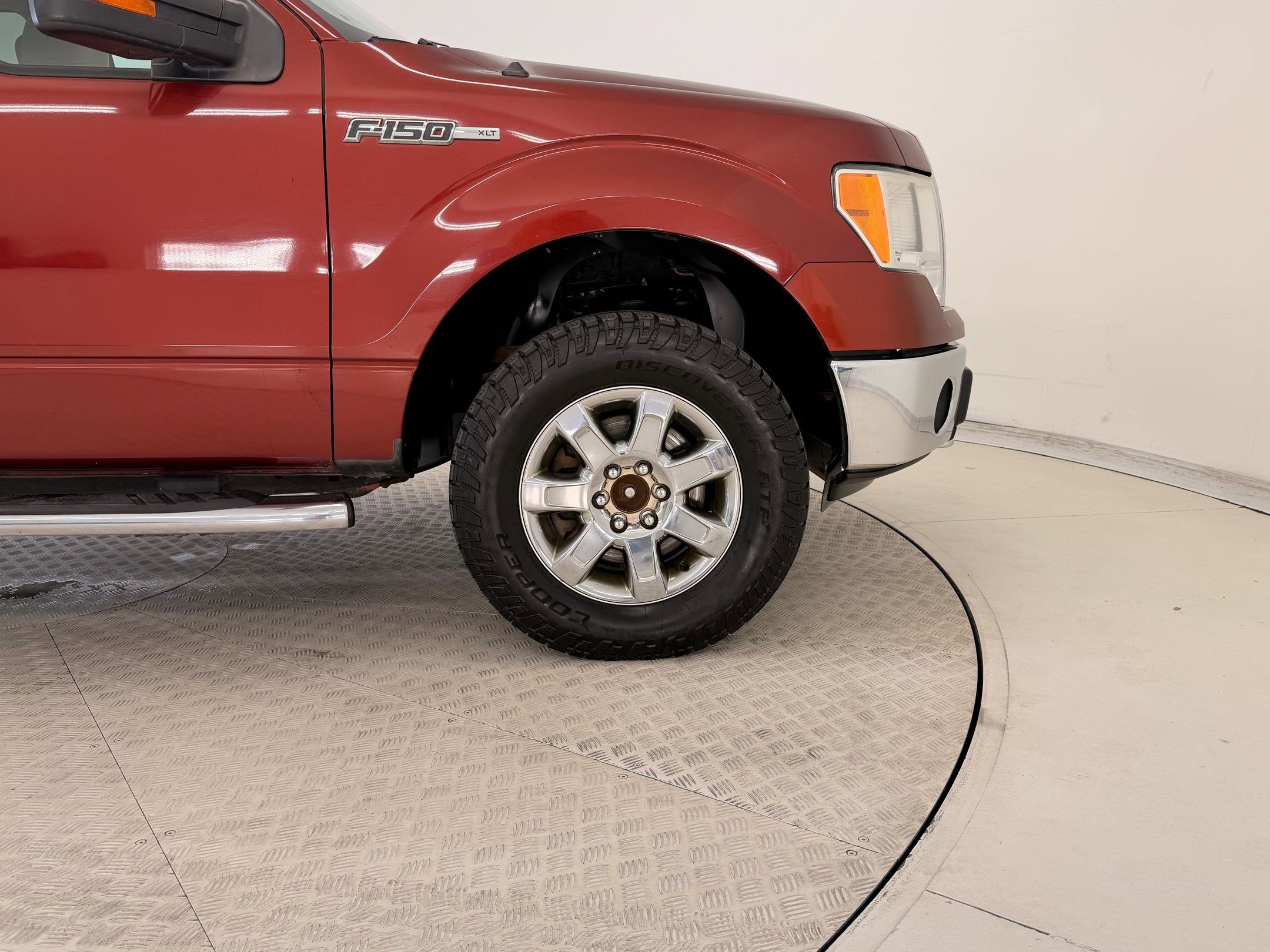 Used 2014 Ford F150 XLT w/ XLT Chrome Package image 28