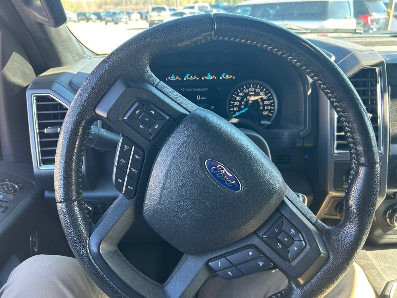 Used 2016 Ford F150 XLT w/ Equipment Group 302A Luxury AWD/4WD image 13