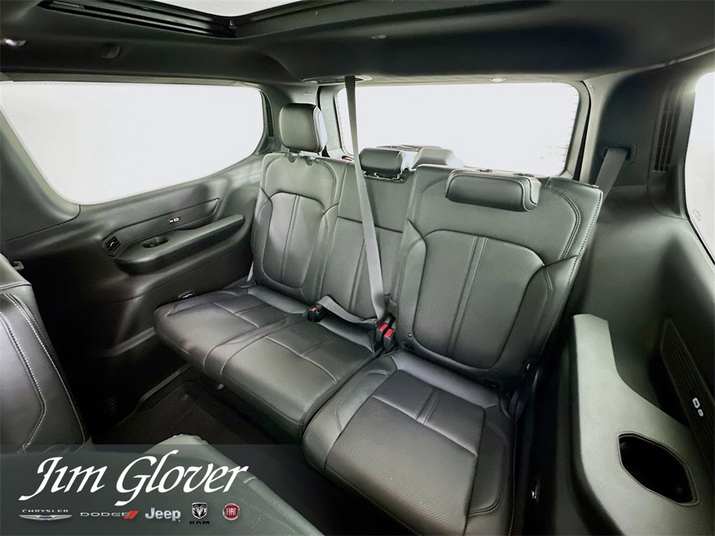 New 2025 Jeep Wagoneer Series II w/ Convenience Group I image 23