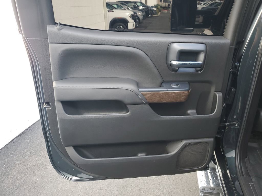Used 2017 GMC Sierra 3500 Denali image 14
