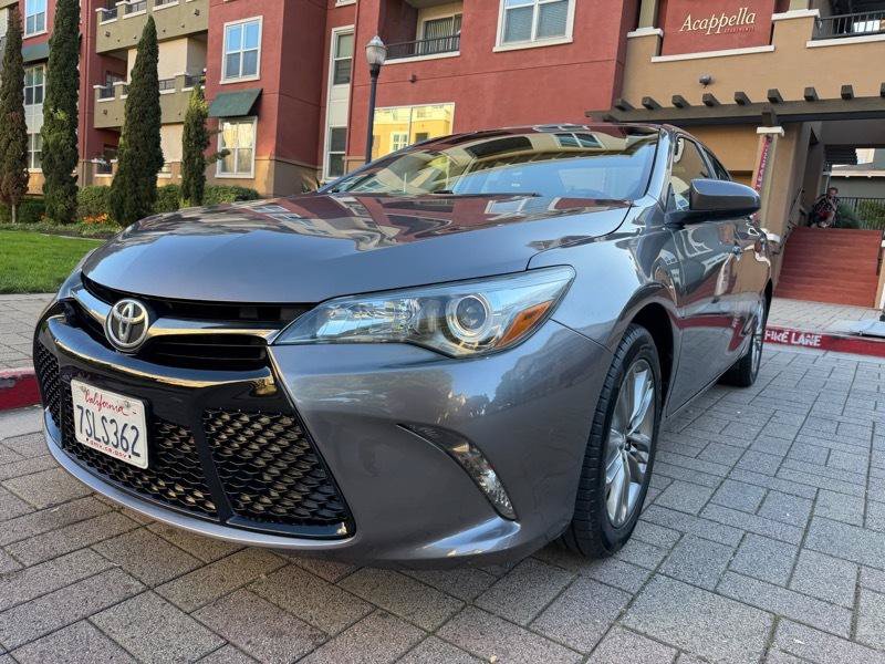 Used 2016 Toyota Camry SE FWD image 39