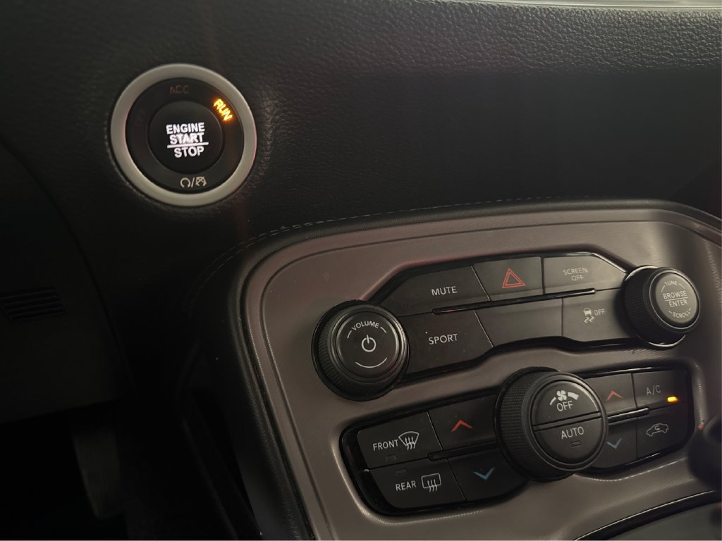 Used 2023 Dodge Challenger SXT RWD image 36