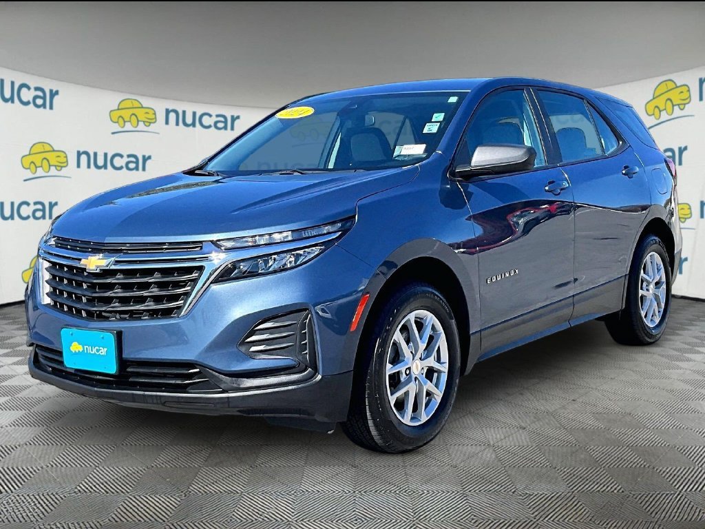 Used 2024 Chevrolet Equinox LS AWD/4WD image 3