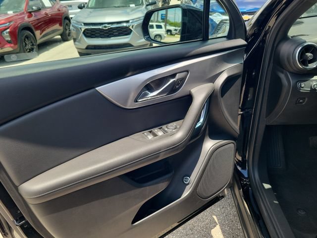 Used 2021 Chevrolet Blazer LT AWD/4WD image 16