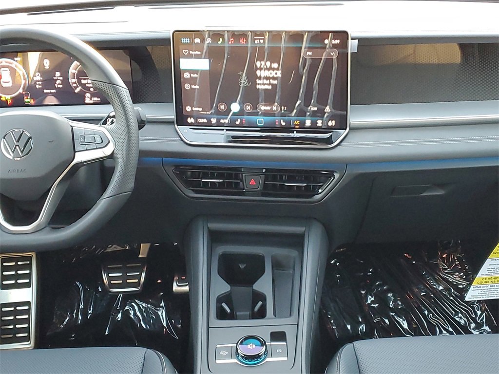 New 2026 Volkswagen Tiguan SE R-Line image 17