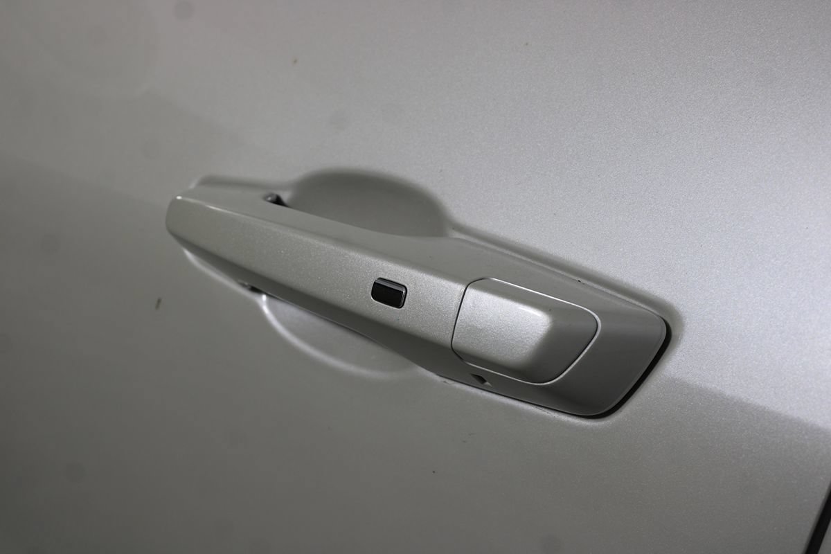 Used 2024 Chevrolet Blazer EV LT AWD/4WD image 10