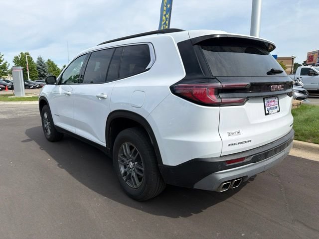 Used 2025 GMC Acadia Elevation FWD image 2