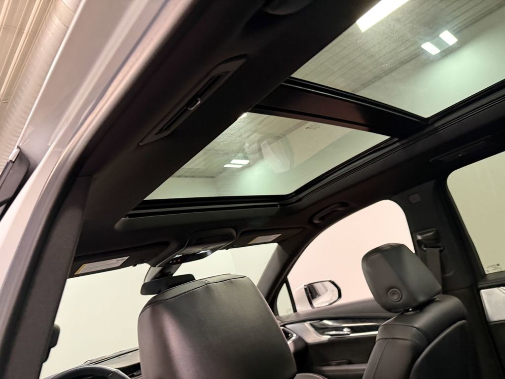 Used 2023 Cadillac XT6 Premium Luxury image 52
