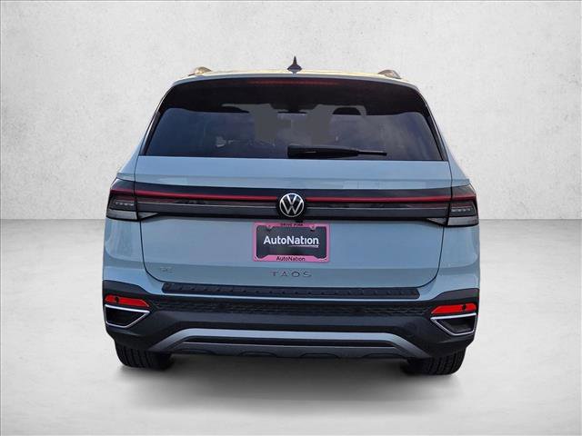 New 2026 Volkswagen Taos SE FWD image 8