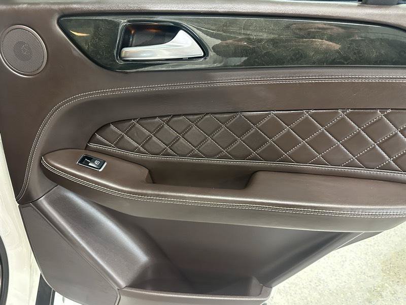Used 2016 Mercedes-Benz GLE 400 4MATIC image 23