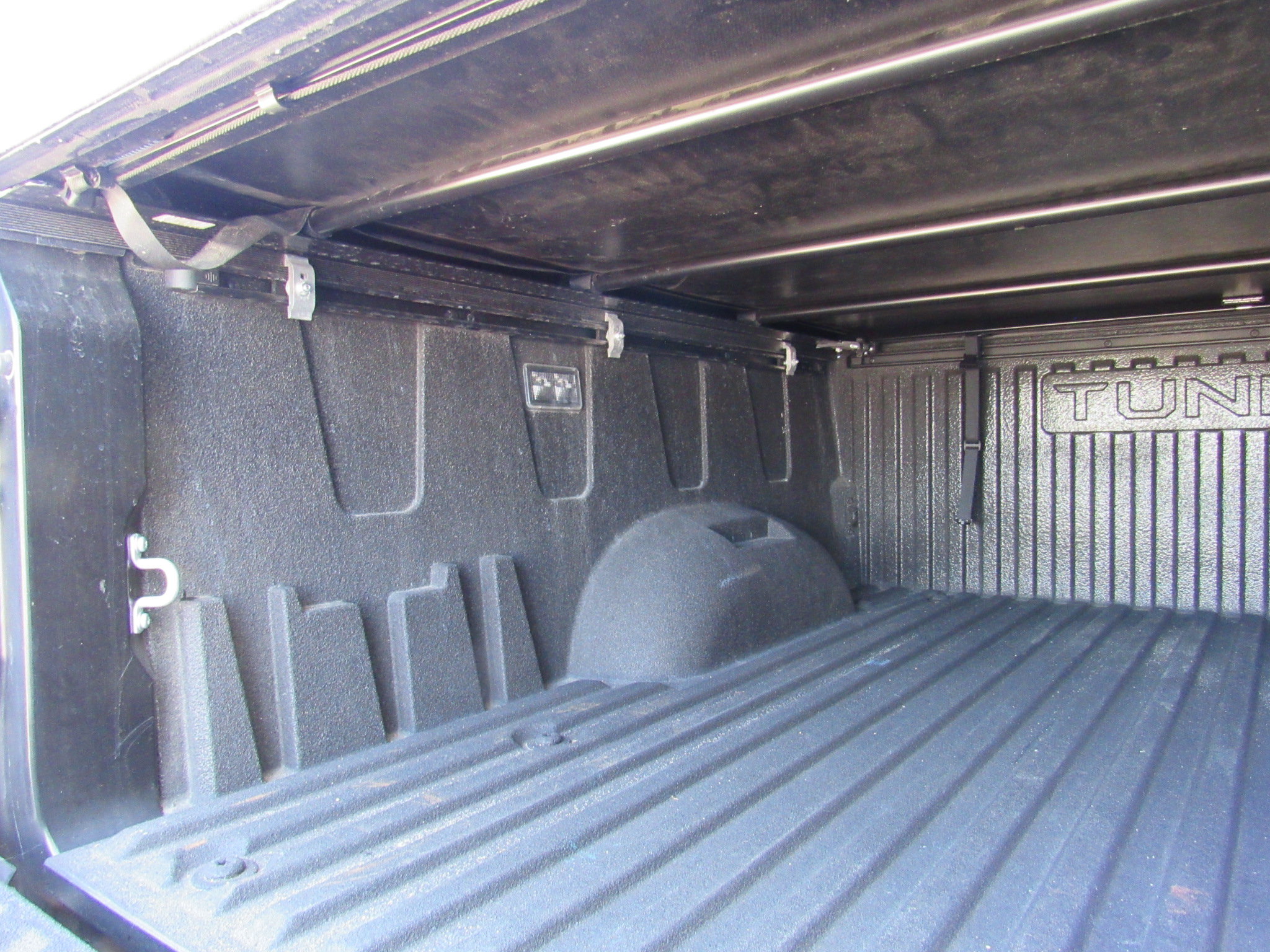 Used 2023 Toyota Tundra Platinum AWD/4WD image 46