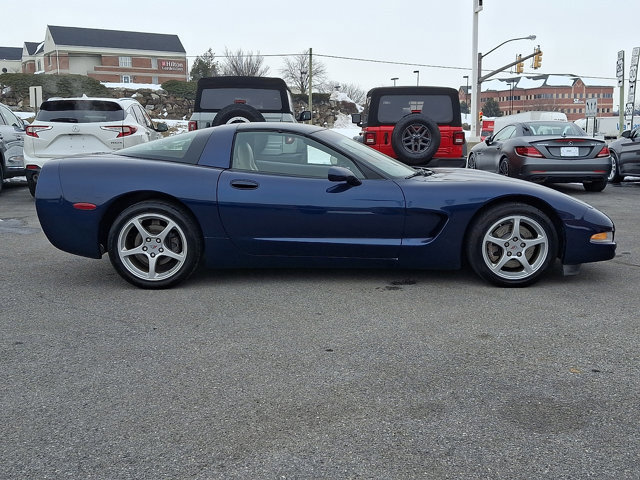 Used 2001 Chevrolet Corvette Coupe w/ Preferred Equipment Group2 image 7