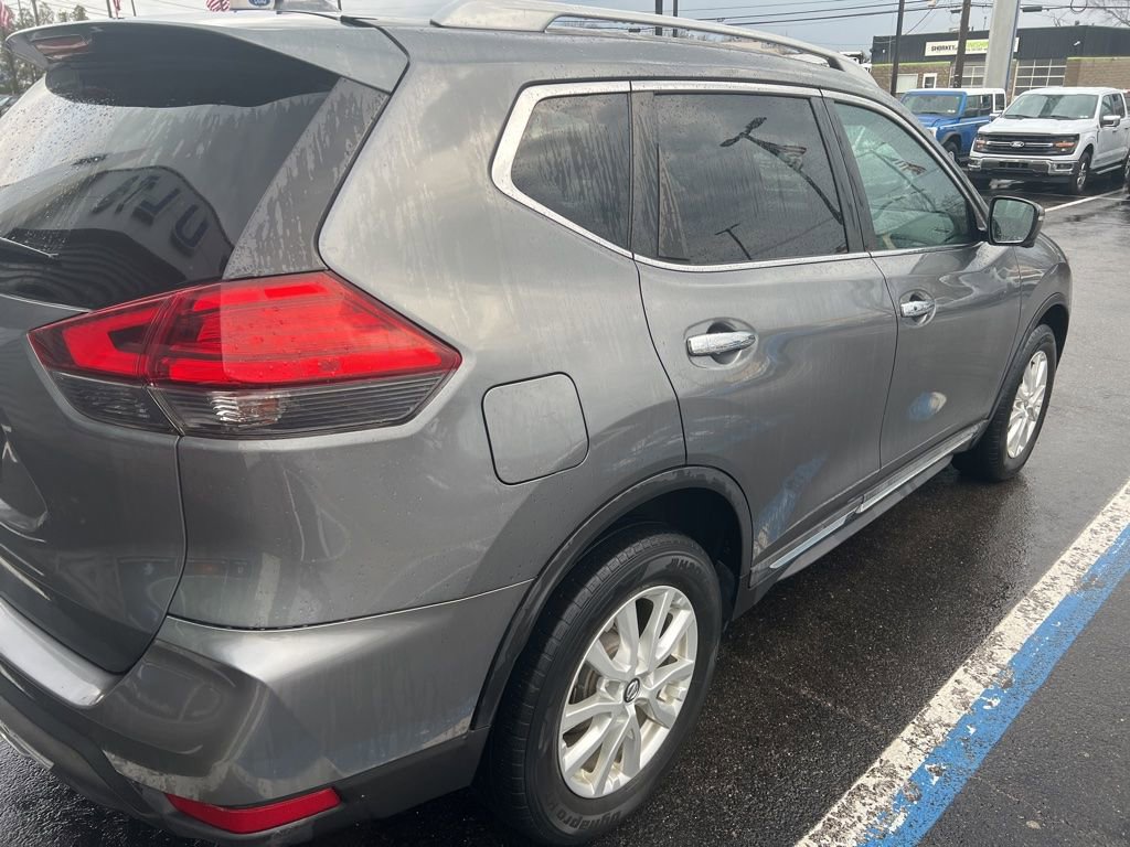 Used 2017 Nissan Rogue SL image 6