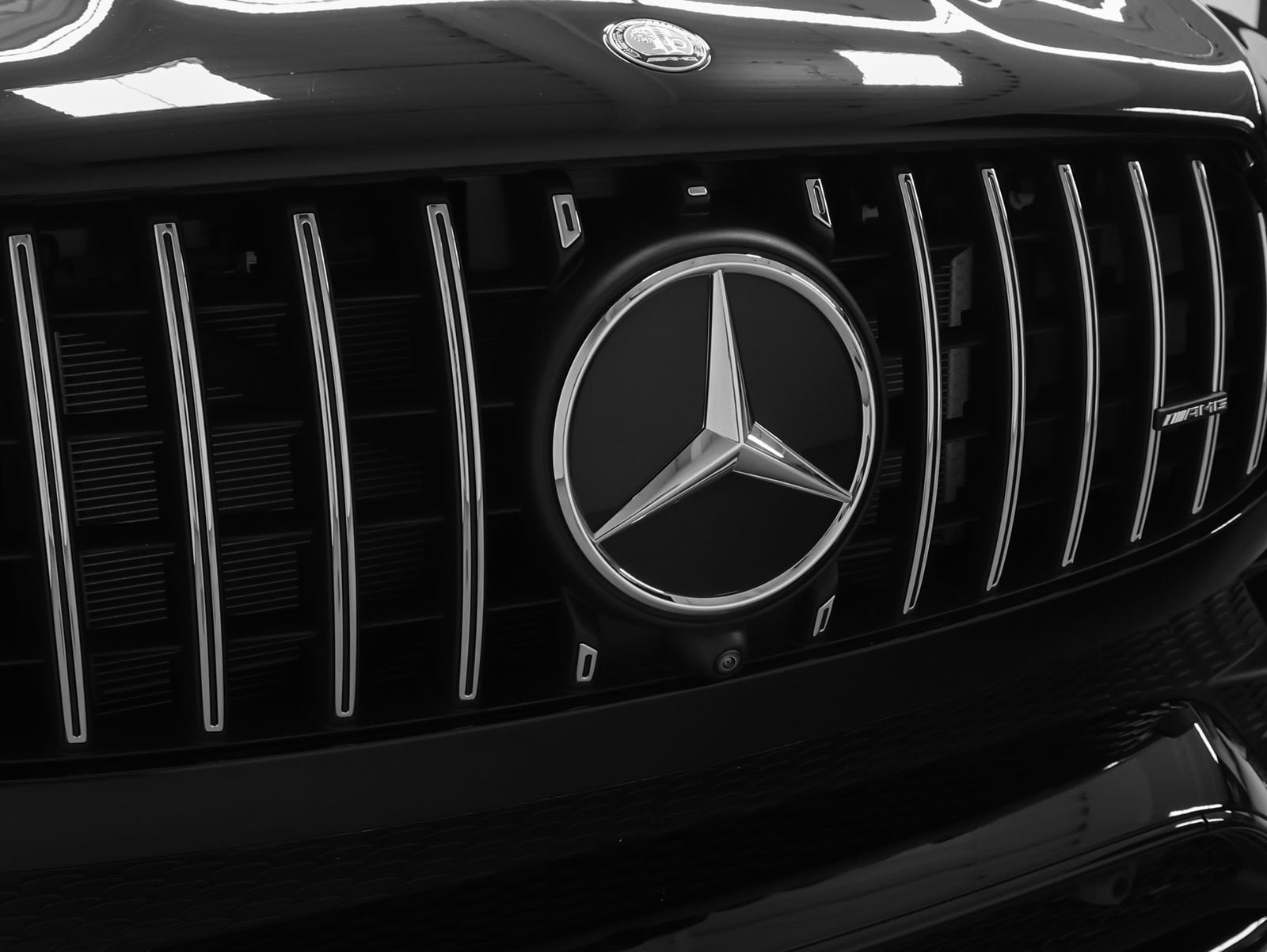 Used 2025 Mercedes-Benz GLE 63 AMG S w/ AMG Night Package image 18