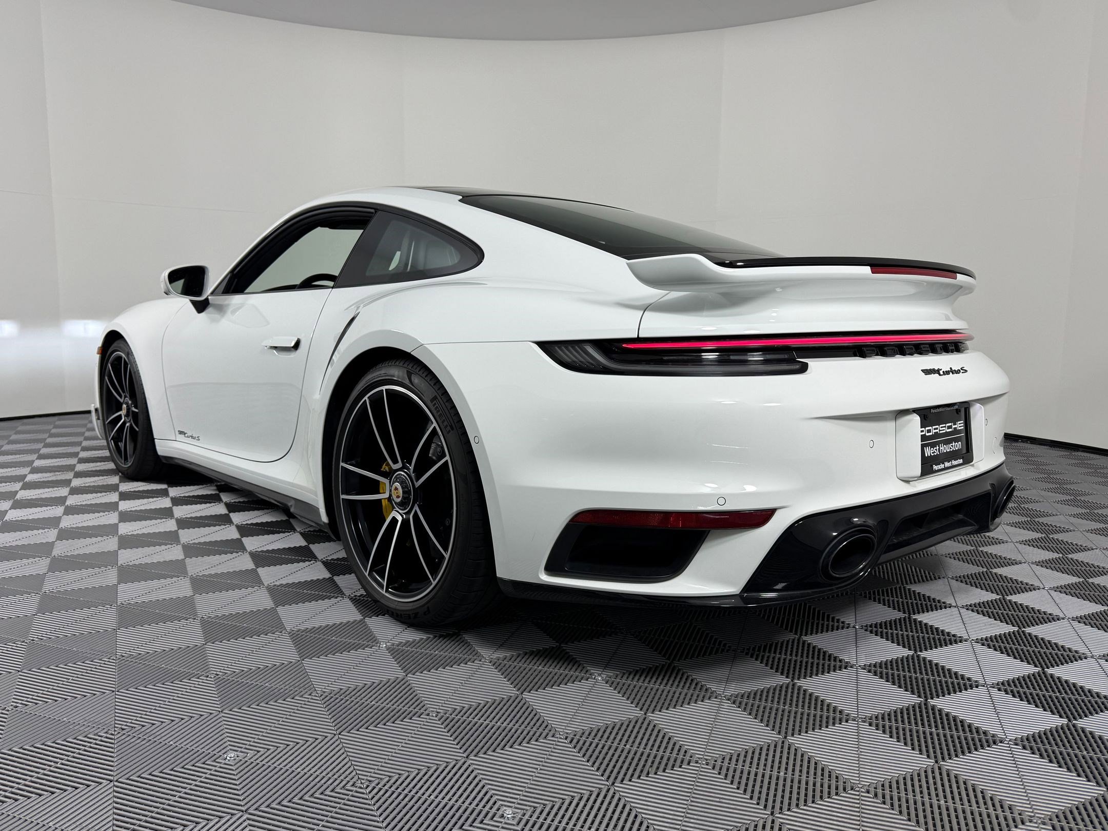 Certified 2022 Porsche 911 Turbo S image 3