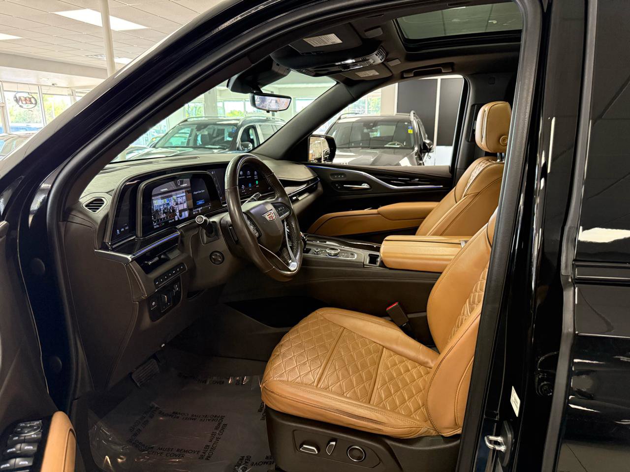 Used 2021 Cadillac Escalade Sport w/ Driver Assist Tech Package AWD/4WD image 8