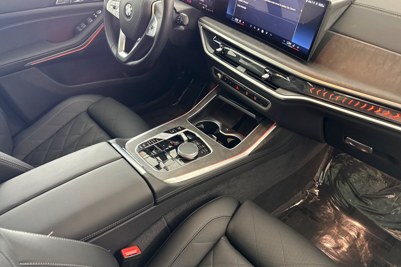 Used 2026 BMW X7 xDrive40i AWD/4WD image 30