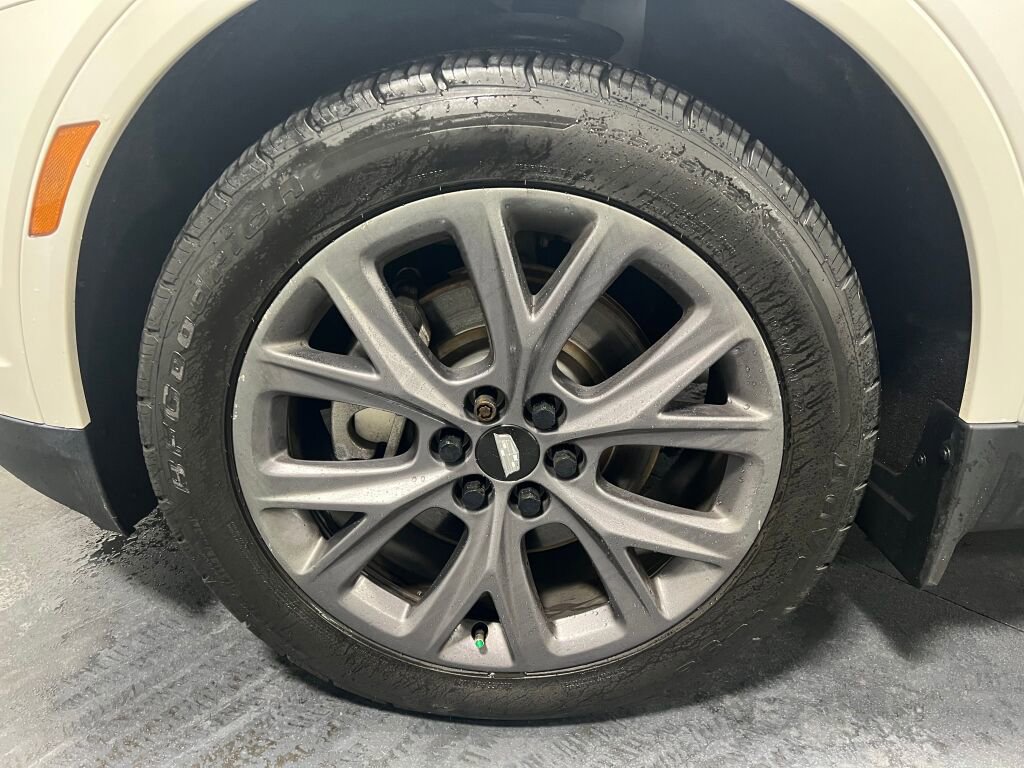 Used 2019 Cadillac XT5 Luxury w/ LPO, Black Ice Package image 21