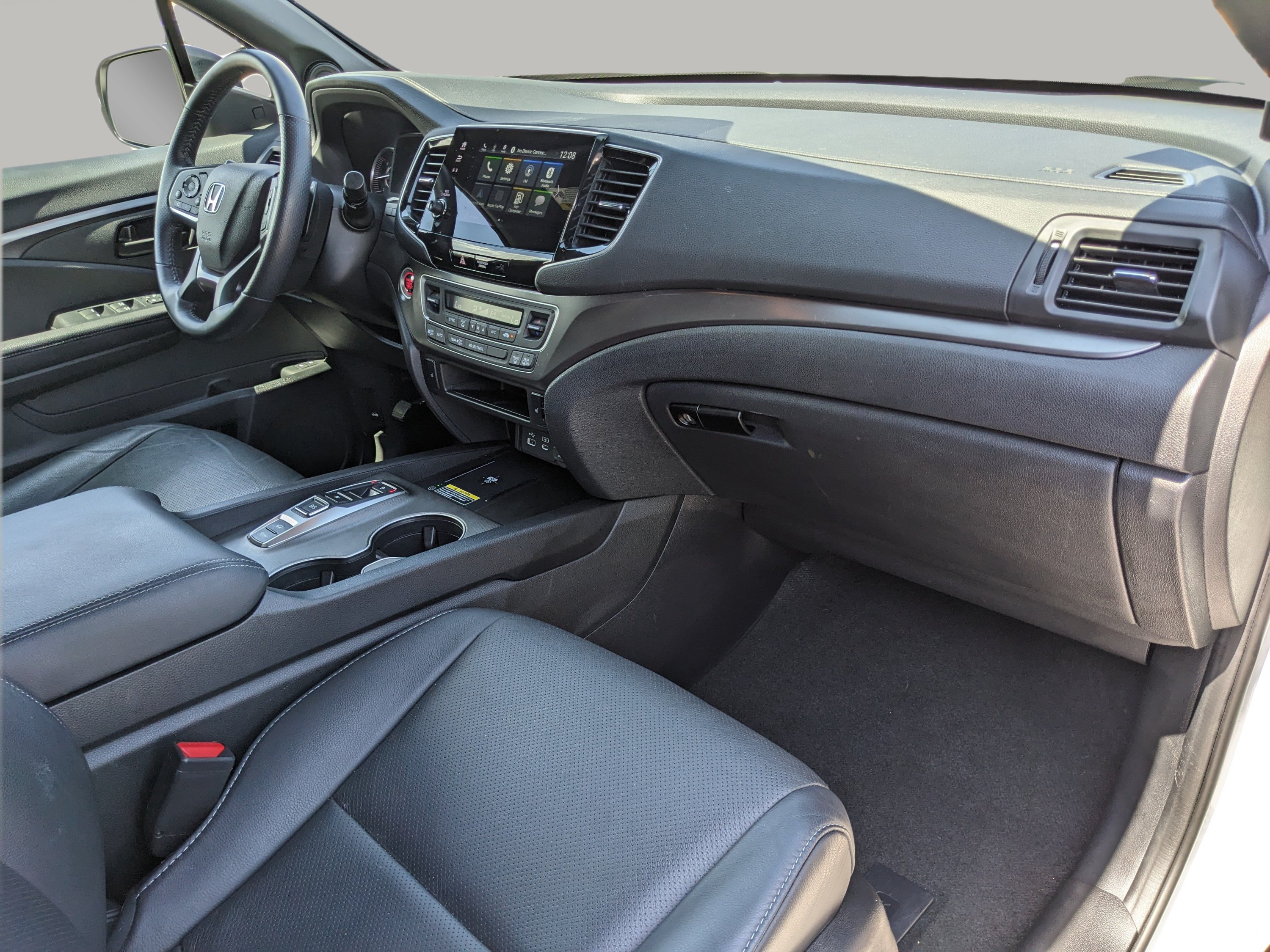 Used 2025 Honda Passport EX-L image 12