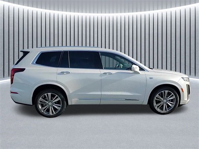 Certified 2022 Cadillac XT6 Premium Luxury image 2