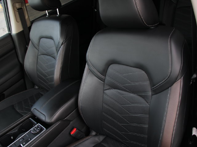 Certified 2025 Nissan Pathfinder Platinum AWD/4WD image 5