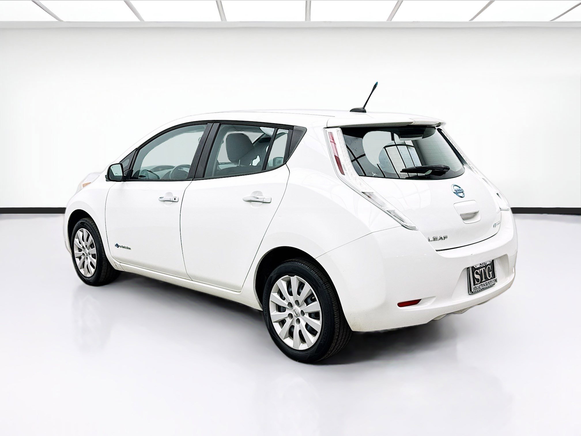 Used 2013 Nissan Leaf S image 6