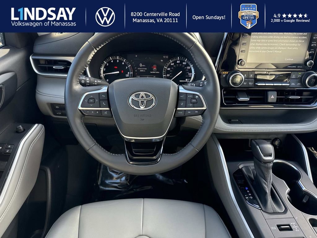 Used 2020 Toyota Highlander XLE image 12