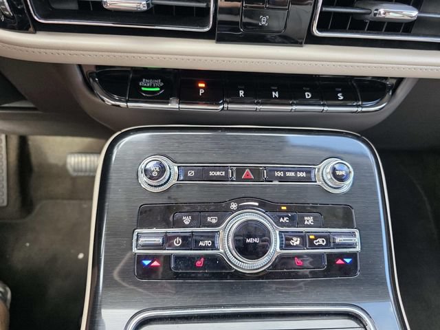 Certified 2022 Lincoln Nautilus FWD w/ Premium Package image 11