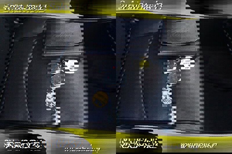 Used 2015 Cadillac Escalade Premium image 32