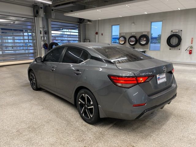 Used 2024 Nissan Sentra SV FWD image 8