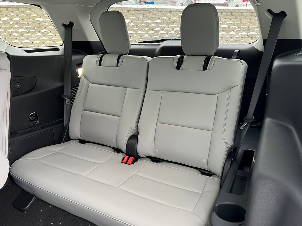 Used 2026 Ford Explorer Active w/ Active Comfort Package image 6