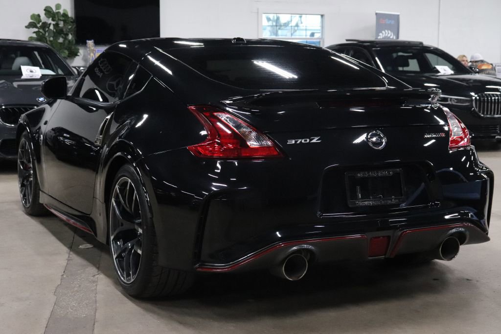 Used 2020 Nissan 370Z NISMO image 3