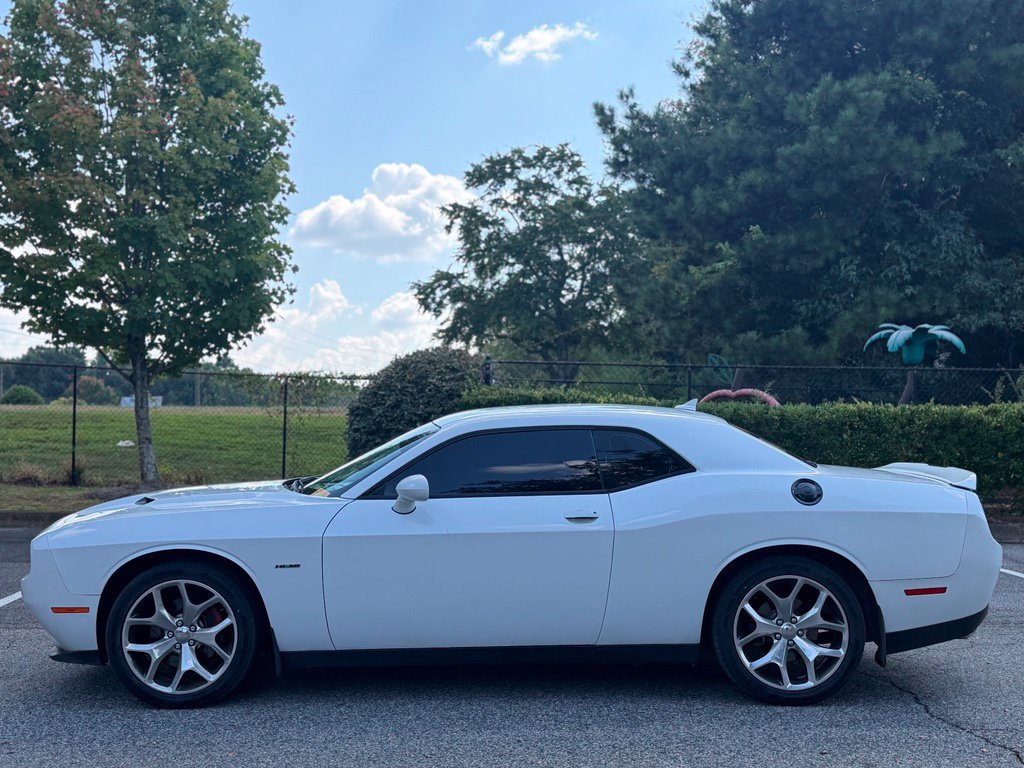 Used 2015 Dodge Challenger R/T Plus RWD image 2